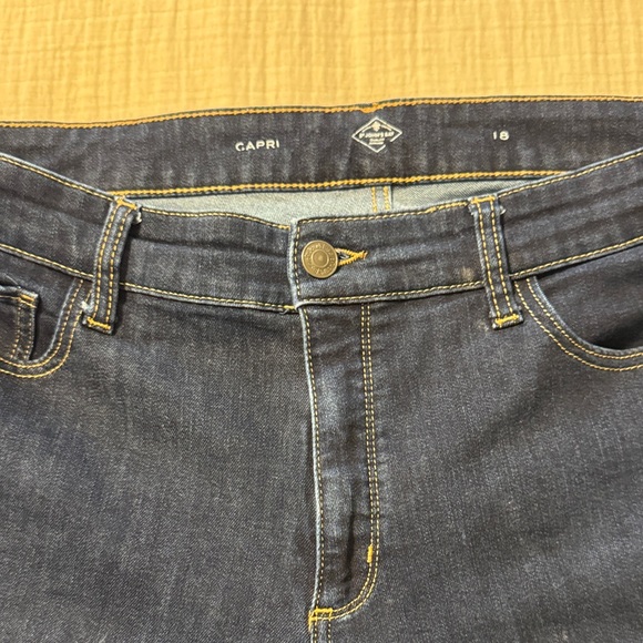 Women's Blue Jeans - Picture 4 of 7